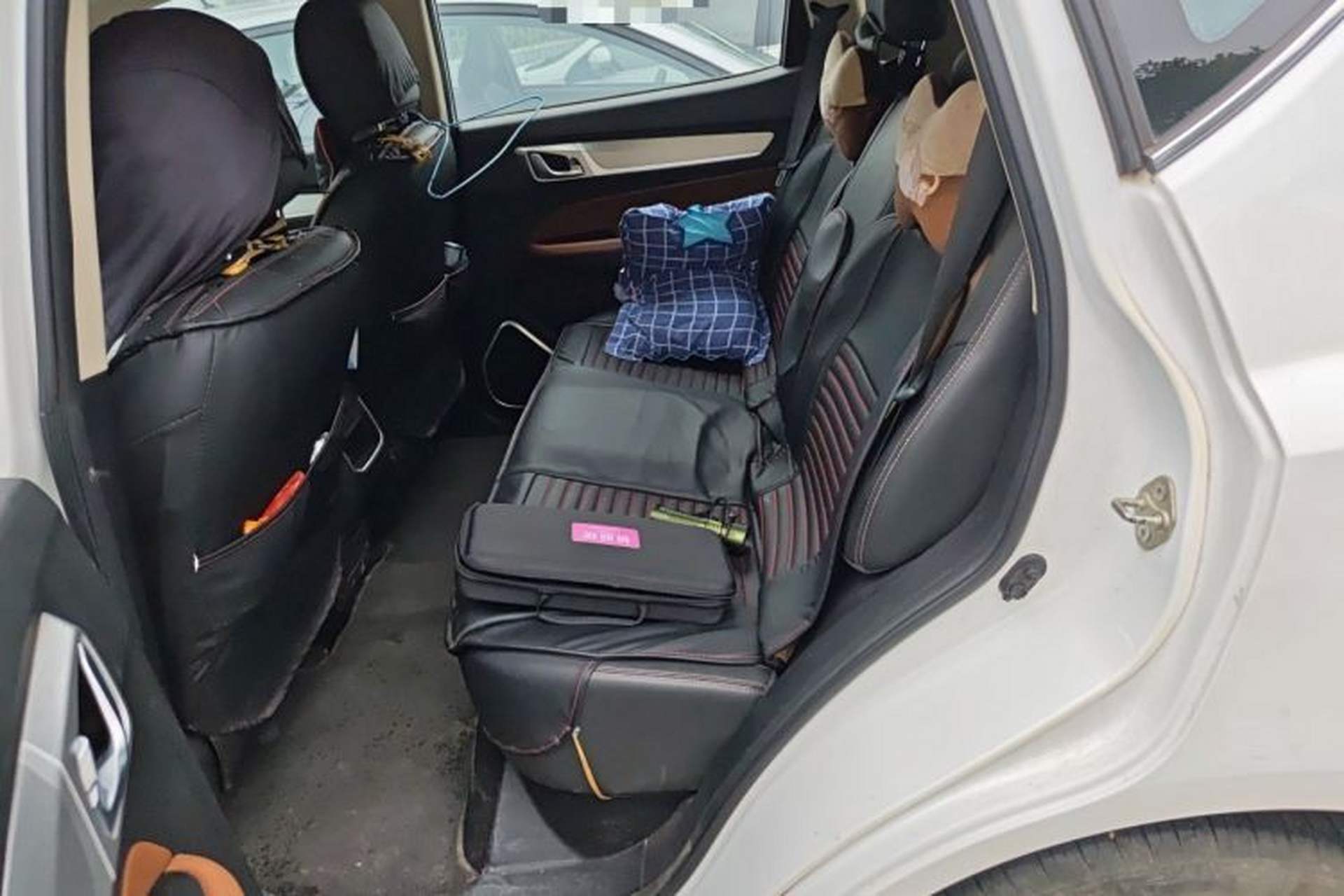 Used Geely Auto Vision X6 2018 1.4T CVT 4G Connected Luxury Version Left Rear Seat