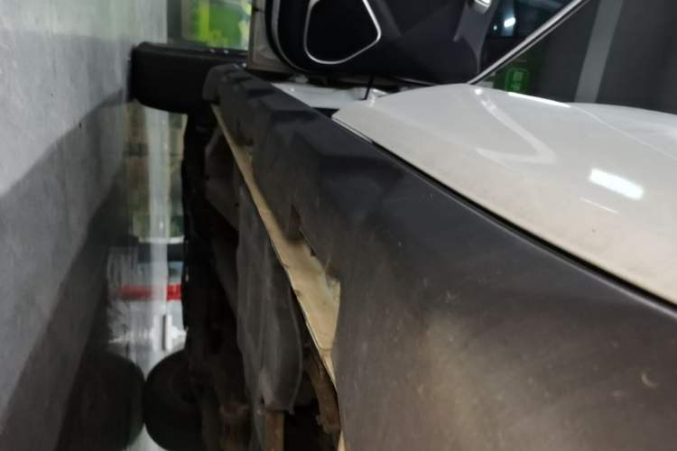 Used Geely Auto Vision X6 2018 1.4T CVT 4G Connected Flagship Edition Left Side Sill