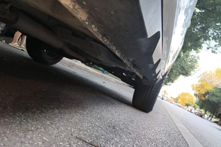 Used Geely Auto Vision X6 2018 1.8L Manual 4G Connect Luxury Edition Left Side Sill