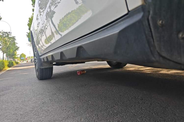 Used Geely Auto Vision X6 2018 1.8L Manual 4G Connect Luxury Edition Left Side Sill