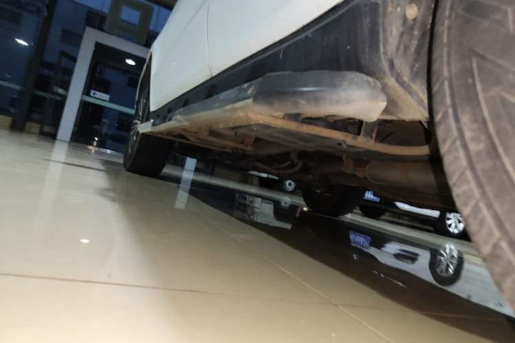 Used Geely Auto Vision X6 2018 1.8L Manual 4G Connect Luxury Edition Left Side Sill