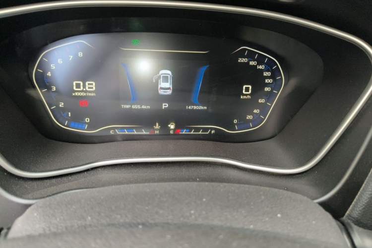 Used Geely Auto Vision X6 2018 1.4T CVT 4G Connected Flagship Edition Odometer Close Up
