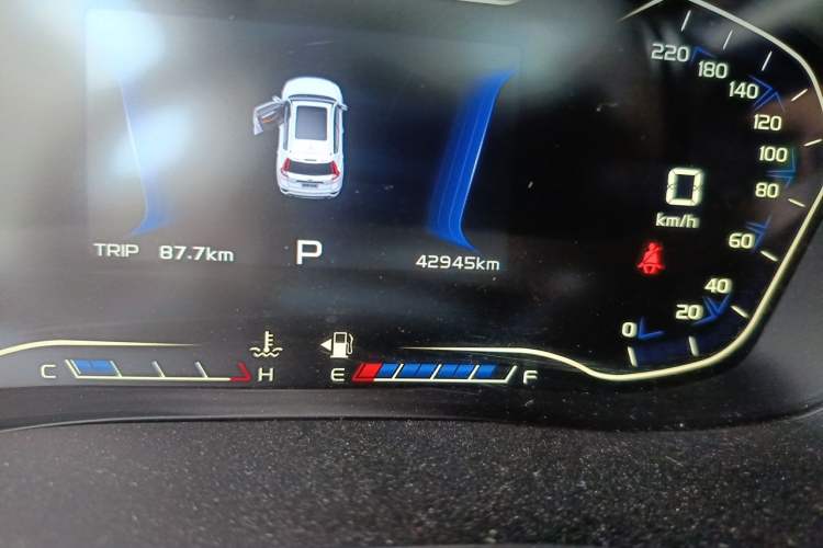 Used Geely Auto Vision X6 2018 1.4T CVT 4G Connected Luxury Version Odometer Close Up