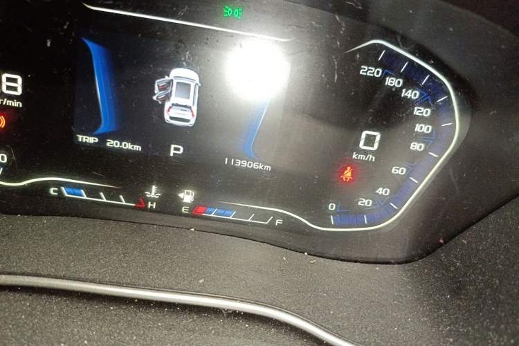 Used Geely Auto Vision X6 2018 1.4T CVT 4G Connected Flagship Edition Odometer Close Up