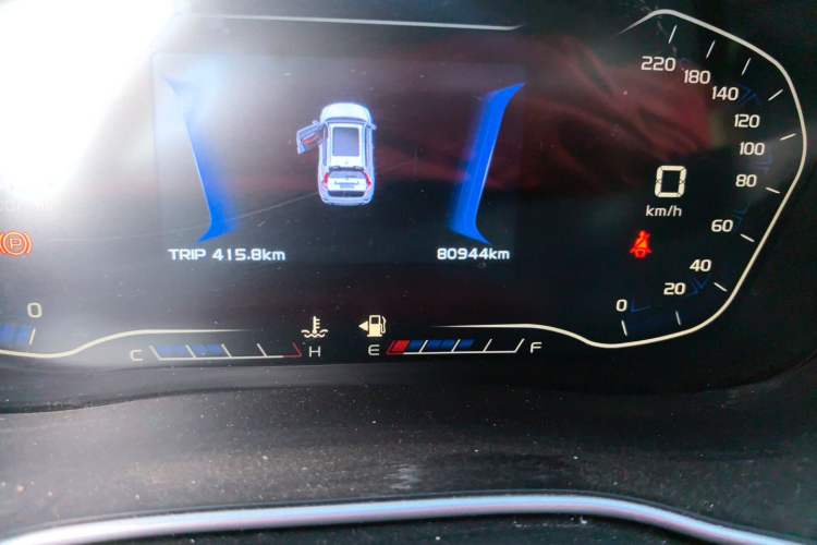 Used Geely Auto Vision X6 2018 1.8L Manual 4G Connect Luxury Edition Odometer Close Up