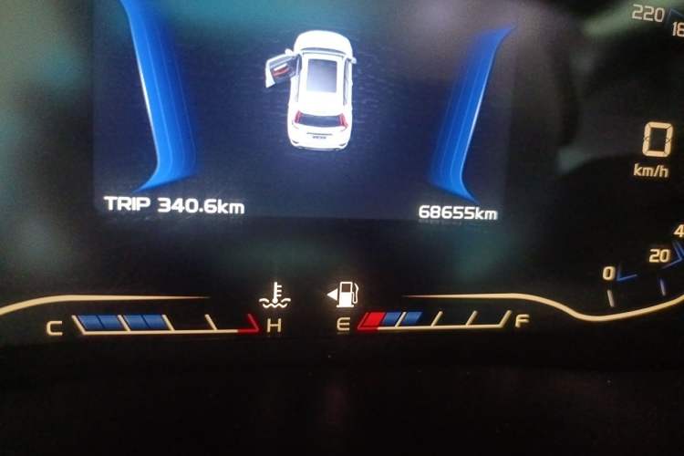 Used Geely Auto Vision X6 2018 1.8L Manual 4G Connect Luxury Edition Odometer Close Up