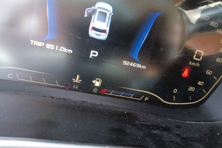 Used Geely Auto Vision X6 2018 1.4T CVT 4G Connected Luxury Version Odometer Close Up