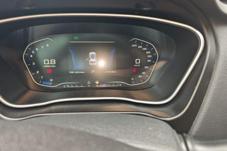 Used Geely Auto Vision X6 2018 1.4T CVT 4G Connected Flagship Edition Odometer Close Up