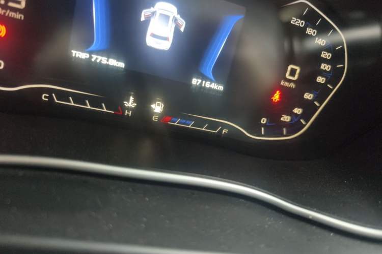 Used Geely Auto Vision X6 2018 1.8L Manual 4G Connect Luxury Edition Odometer Close Up