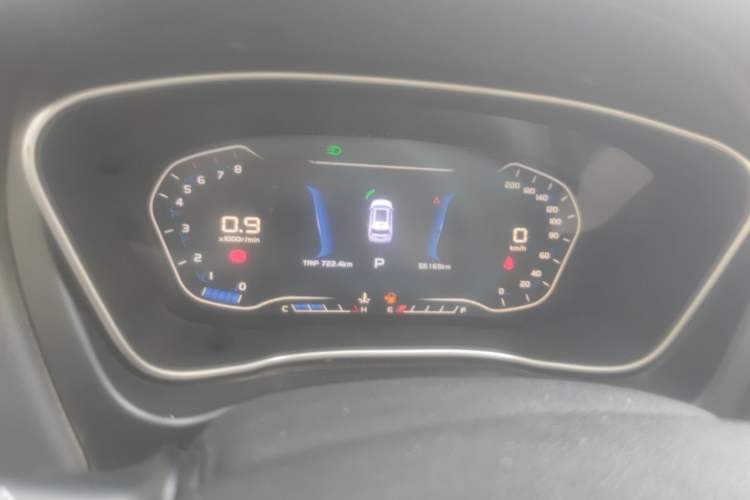 Used Geely Auto Vision X6 2018 1.4T CVT 4G Connected Flagship Edition Odometer Close Up
