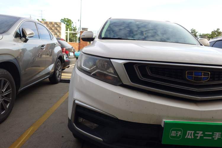 Used Geely Auto Vision X6 2018 1.4T CVT 4G Connected Flagship Edition Right Front Headlight