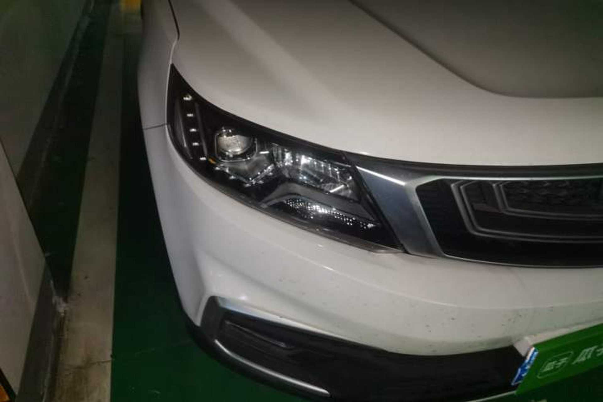 Used Geely Auto Vision X6 2018 1.4T CVT 4G Connected Flagship Edition Right Front Headlight