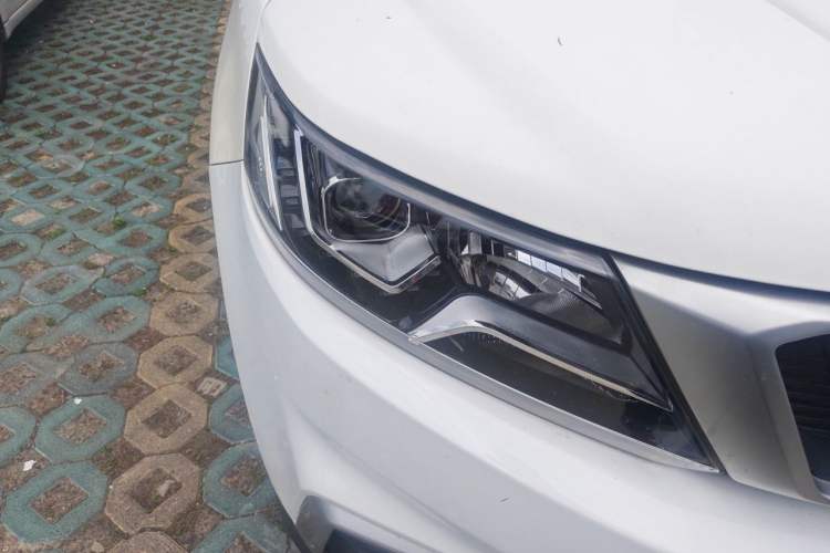 Used Geely Auto Vision X6 2018 1.8L Manual 4G Connect Luxury Edition Right Front Headlight