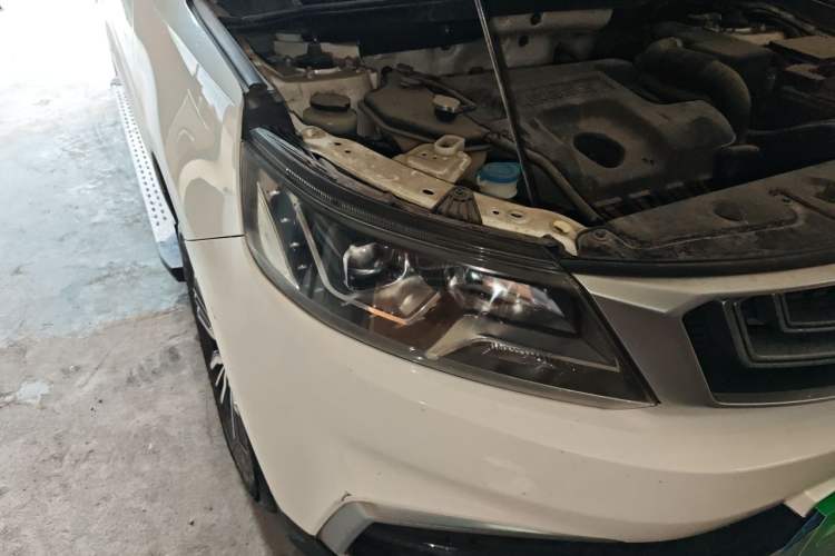 Used Geely Auto Vision X6 2018 1.8L Manual 4G Connect Luxury Edition Right Front Headlight