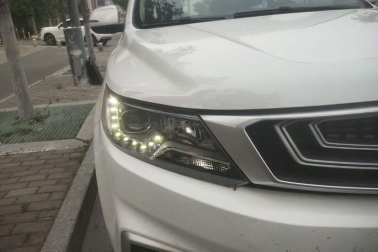 Used Geely Auto Vision X6 2018 1.8L Manual 4G Connect Luxury Edition Right Front Headlight