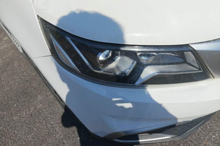 Used Geely Auto Vision X6 2018 1.4T CVT 4G Connected Flagship Edition Right Front Headlight