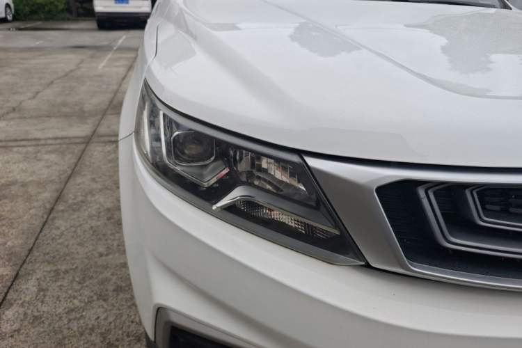 Used Geely Auto Vision X6 2018 1.4T CVT 4G Connected Flagship Edition Right Front Headlight