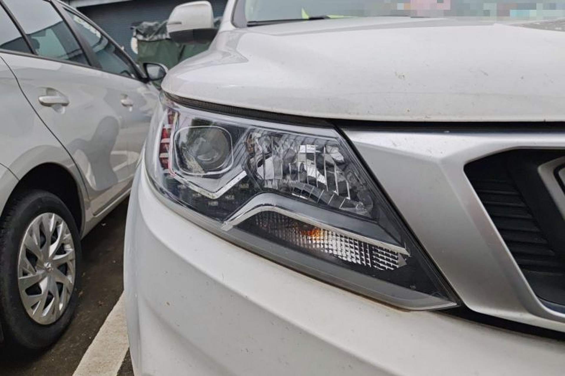 Used Geely Auto Vision X6 2018 1.4T CVT 4G Connected Luxury Version Right Front Headlight