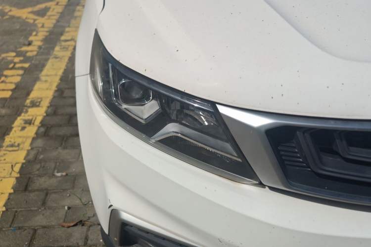 Used Geely Auto Vision X6 2018 1.4T CVT 4G Connected Luxury Version Right Front Headlight