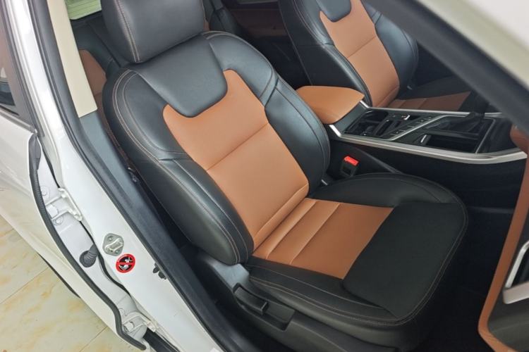 Used Geely Auto Vision X6 2018 1.4T CVT 4G Connected Luxury Version Right Front Seat