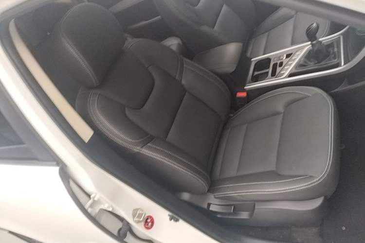 Used Geely Auto Vision X6 2018 1.8L Manual 4G Connect Luxury Edition Right Front Seat
