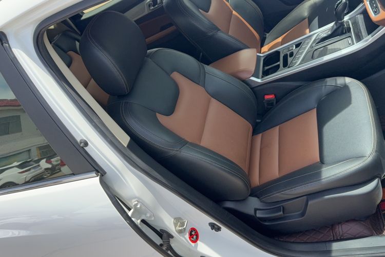 Used Geely Auto Vision X6 2018 1.4T CVT 4G Connected Luxury Version Right Front Seat