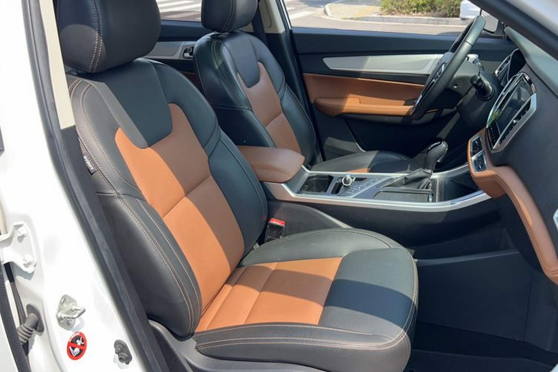 Used Geely Auto Vision X6 2018 1.4T CVT 4G Connected Flagship Edition Right Front Seat