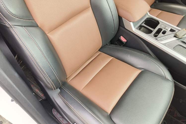 Used Geely Auto Vision X6 2018 1.4T CVT 4G Connected Flagship Edition Right Front Seat