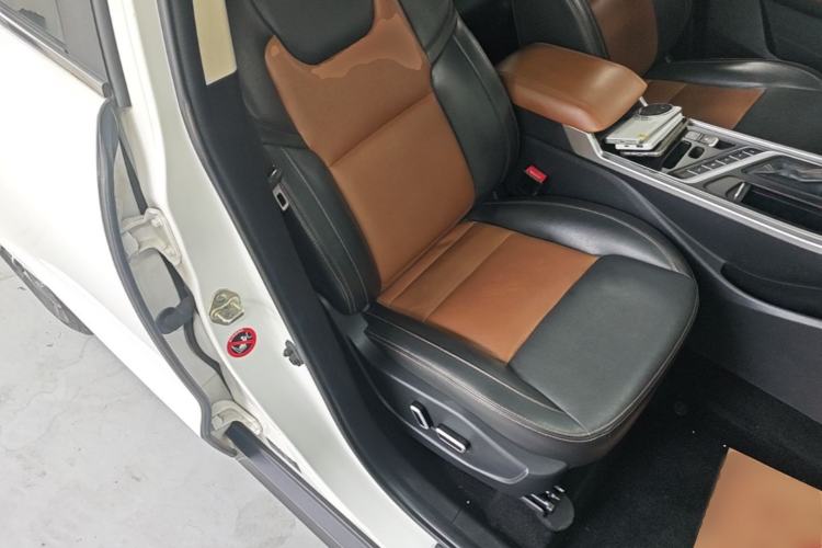 Used Geely Auto Vision X6 2018 1.4T CVT 4G Connected Flagship Edition Right Front Seat