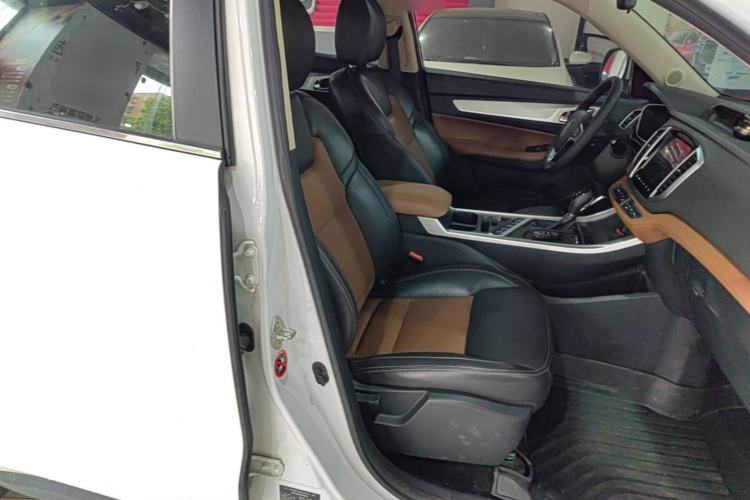 Used Geely Auto Vision X6 2018 1.4T CVT 4G Connected Luxury Version Right Front Seat
