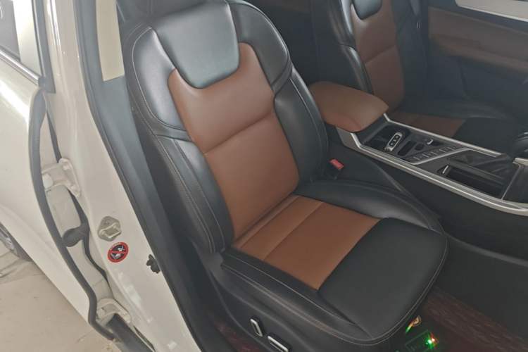 Used Geely Auto Vision X6 2018 1.4T CVT 4G Connected Flagship Edition Right Front Seat