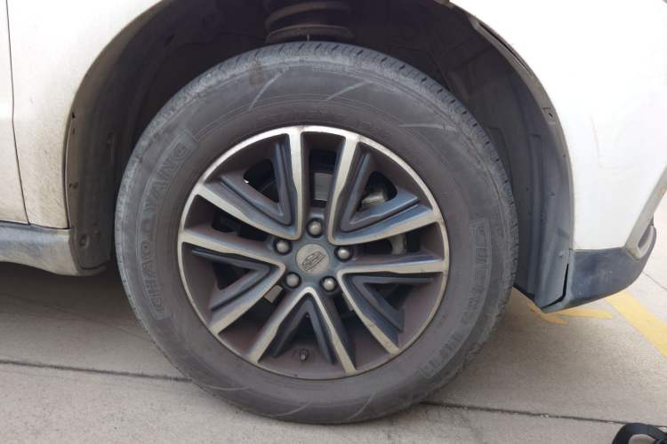 Used Geely Auto Vision X6 2018 1.4T CVT 4G Connected Flagship Edition Right Front Wheel Hub