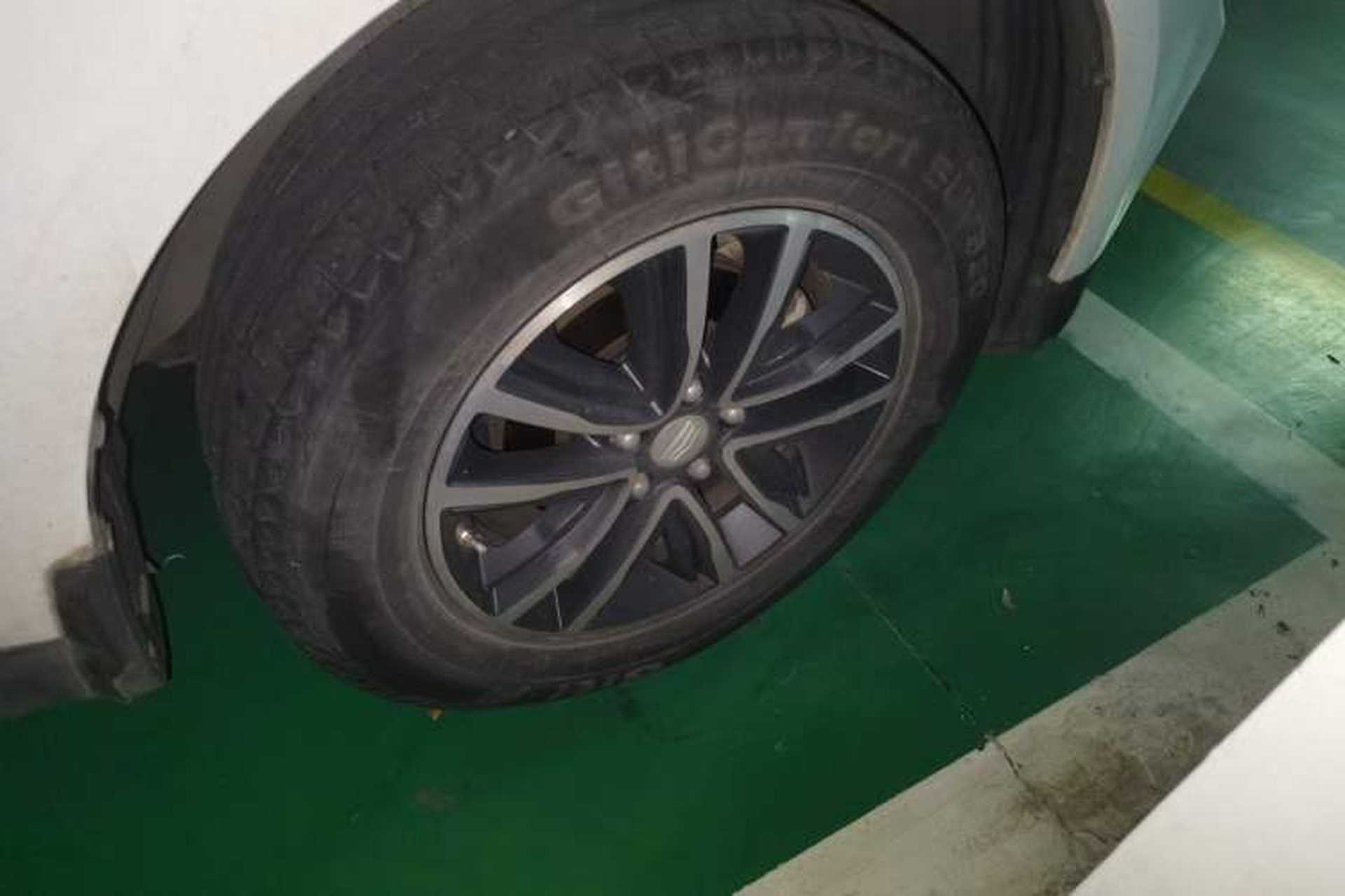 Used Geely Auto Vision X6 2018 1.4T CVT 4G Connected Flagship Edition Right Front Wheel Hub