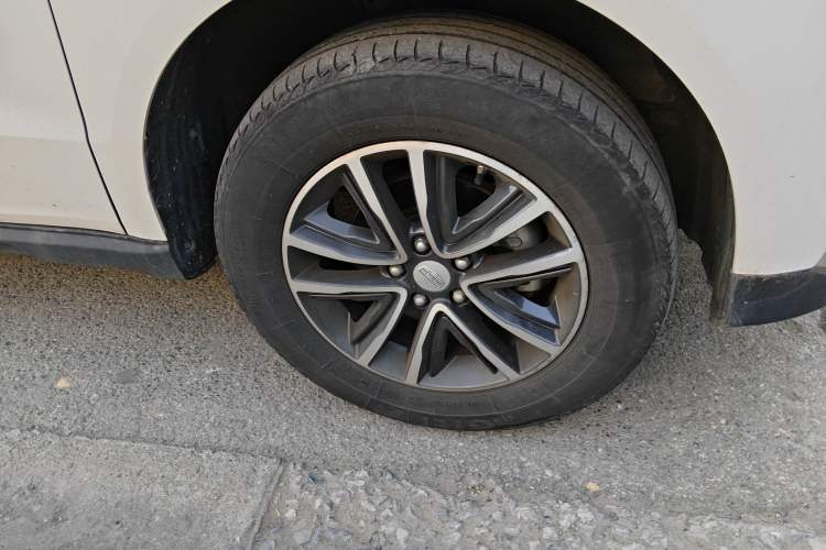 Used Geely Auto Vision X6 2018 1.4T CVT 4G Connected Luxury Version Right Front Wheel Hub