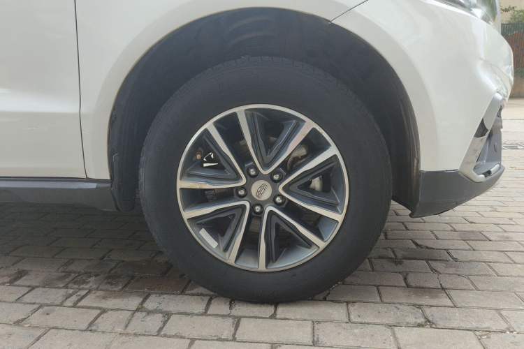 Used Geely Auto Vision X6 2018 1.4T CVT 4G Connected Luxury Version Right Front Wheel Hub