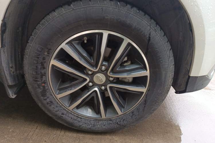 Used Geely Auto Vision X6 2018 1.4T CVT 4G Connected Flagship Edition Right Front Wheel Hub