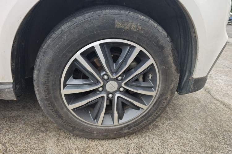 Used Geely Auto Vision X6 2018 1.4T CVT 4G Connected Flagship Edition Right Front Wheel Hub