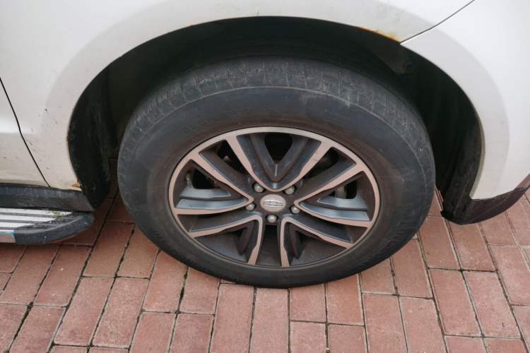 Used Geely Auto Vision X6 2018 1.4T CVT 4G Connected Luxury Version Right Front Wheel Hub