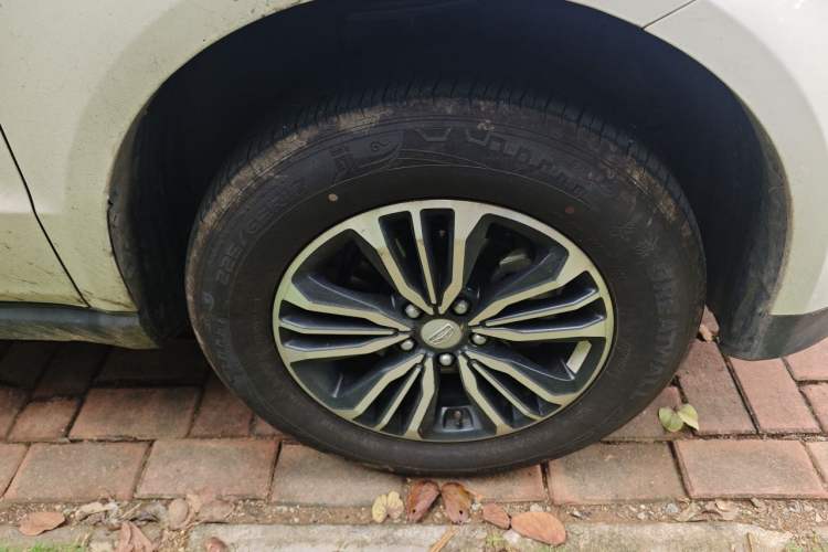 Used Geely Auto Vision X6 2018 1.8L Manual 4G Connect Luxury Edition Right Front Wheel Hub