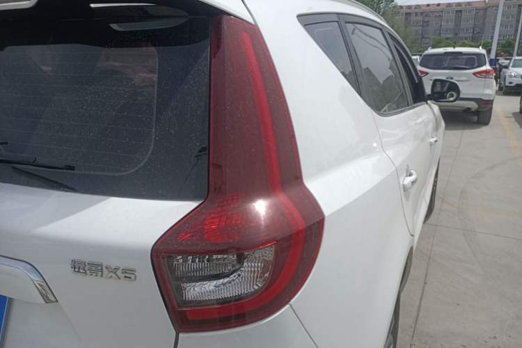 Used Geely Auto Vision X6 2018 1.8L Manual 4G Connect Luxury Edition Right Rear Taillight