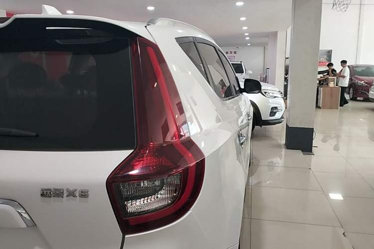 Used Geely Auto Vision X6 2018 1.4T CVT 4G Connected Flagship Edition Right Rear Taillight