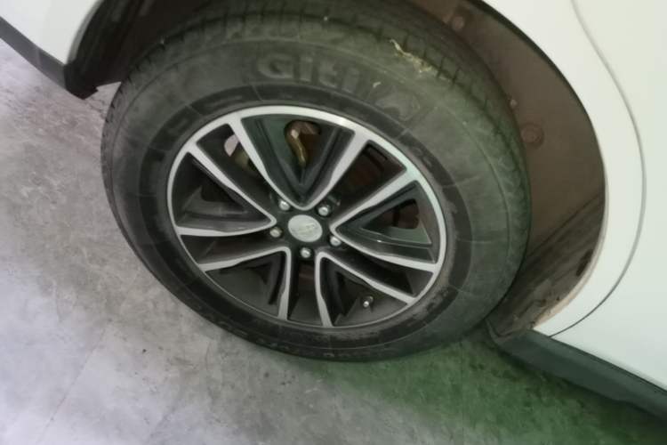 Used Geely Auto Vision X6 2018 1.4T CVT 4G Connected Flagship Edition Right Rear Wheel Hub