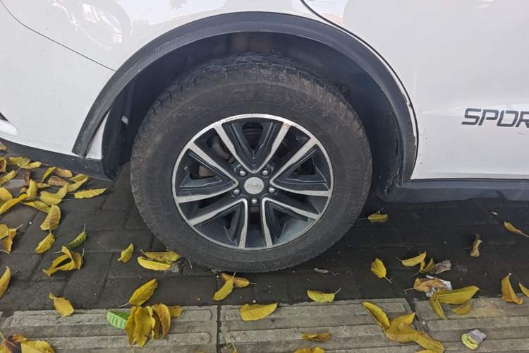 Used Geely Auto Vision X6 2018 1.4T CVT 4G Connected Flagship Edition Right Rear Wheel Hub