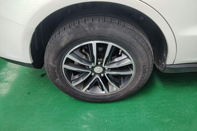Used Geely Auto Vision X6 2018 1.4T CVT 4G Connected Flagship Edition Right Rear Wheel Hub