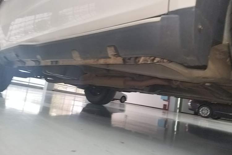 Used Geely Auto Vision X6 2018 1.8L Manual 4G Connect Luxury Edition Right Side Sill