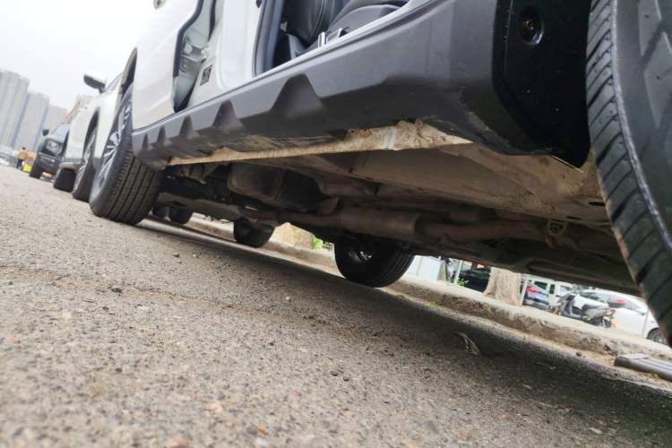 Used Geely Auto Vision X6 2018 1.8L Manual 4G Connect Luxury Edition Right Side Sill