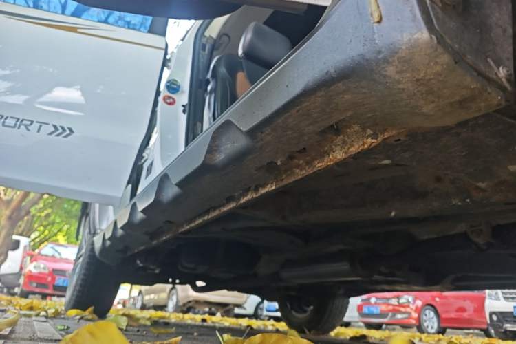 Used Geely Auto Vision X6 2018 1.4T CVT 4G Connected Flagship Edition Right Side Sill