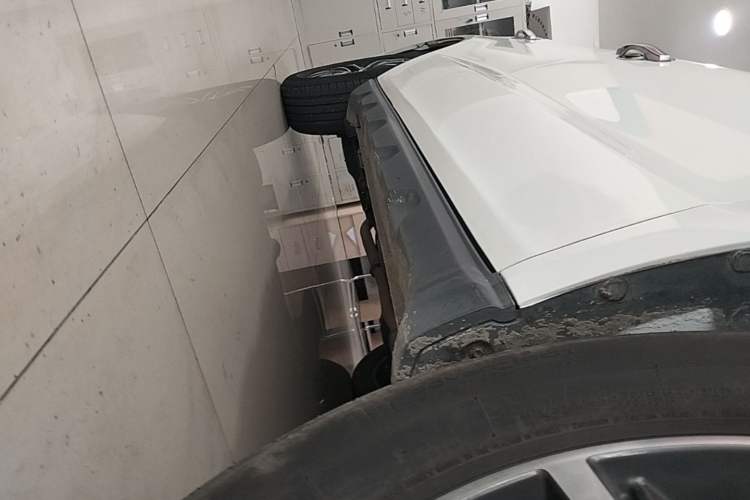 Used Geely Auto Vision X6 2018 1.4T CVT 4G Connected Flagship Edition Right Side Sill