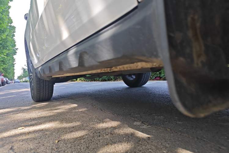 Used Geely Auto Vision X6 2018 1.8L Manual 4G Connect Luxury Edition Right Side Sill