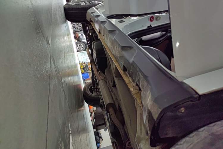 Used Geely Auto Vision X6 2018 1.4T CVT 4G Connected Luxury Version Right Side Sill